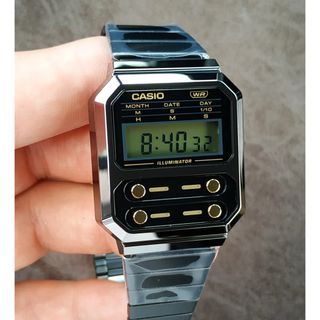 カシオ(CASIO)のカシオ デジタル腕時計　新品　LEDバックライト　ゴールドボタン　海外輸入モデル(腕時計(デジタル))