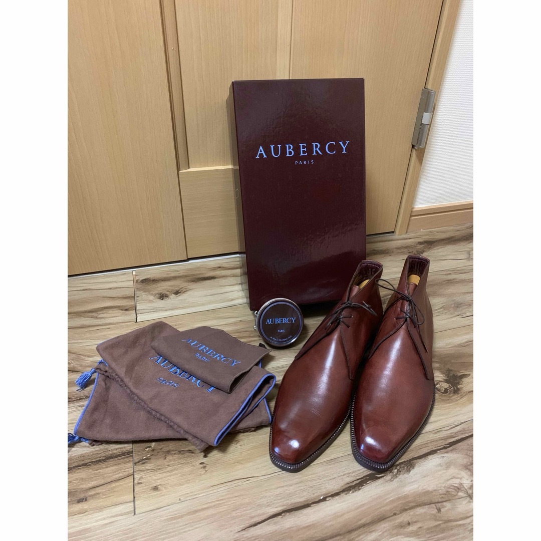 AUBERCY(オーベルシー)のAUBERCY×ISETAN別注　チャッカーブーツ7/40 バーガンディ 完品 メンズの靴/シューズ(ブーツ)の商品写真