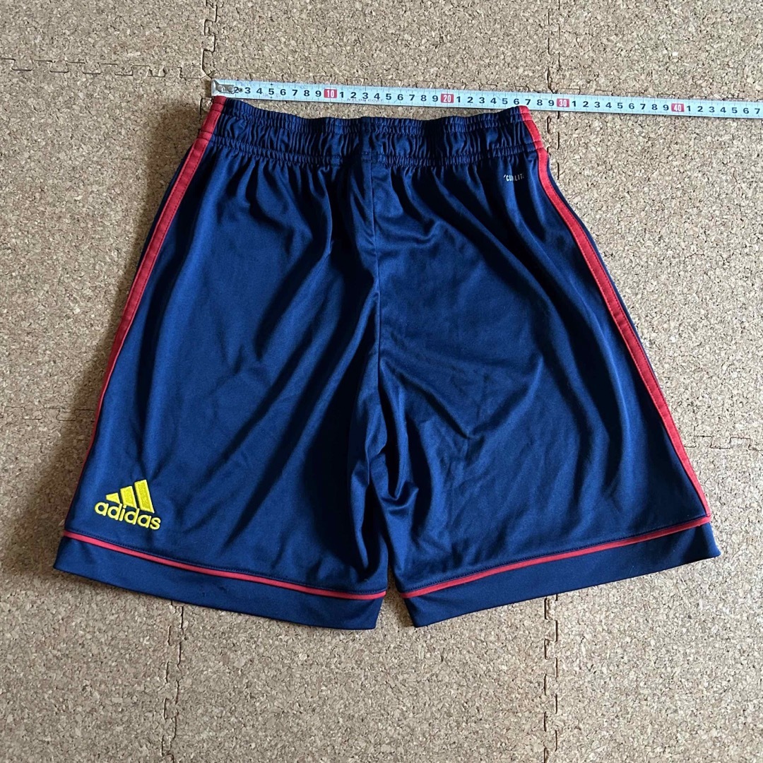 adidas(アディダス)のadidas サッカーパンツ　160cm 150cm キッズ/ベビー/マタニティのキッズ服男の子用(90cm~)(パンツ/スパッツ)の商品写真