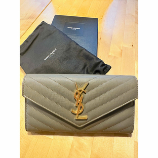 イヴサンローラン(Yves Saint Laurent)のイヴサンローラン　長財布　送料込み　箱保存袋付き(財布)