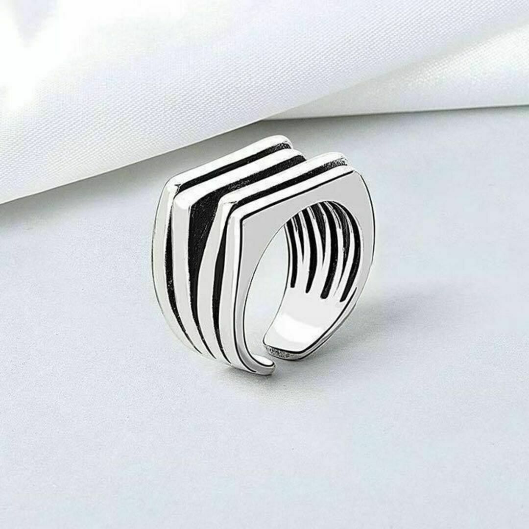デザインリング　シルバー925 レディース　指輪　シンプル　フリーサイズ レディースのアクセサリー(リング(指輪))の商品写真