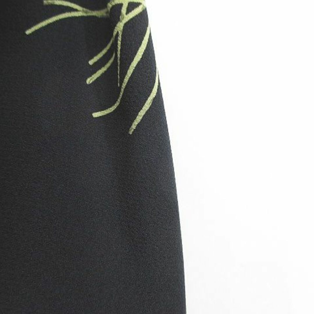 PINK HOUSE(ピンクハウス)のピンクハウス 花柄 ミモレ丈 フレアスカート スカート 黒系 ブラック リボン レディースのスカート(ロングスカート)の商品写真