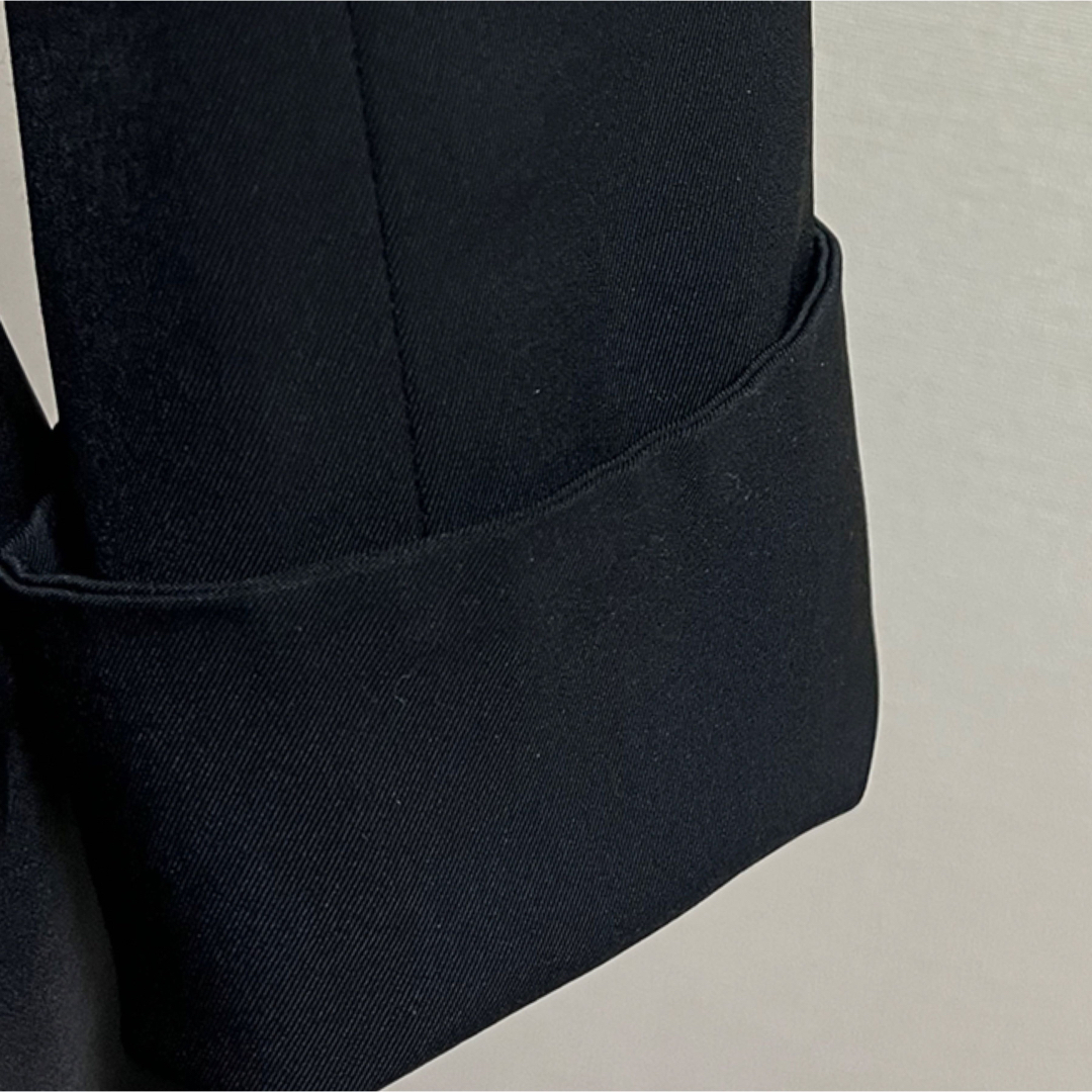 ICB(アイシービー)のicb 23区同社　洗える　高級　スーツ  黒　7 アイシービー　オンワード　S レディースのフォーマル/ドレス(スーツ)の商品写真