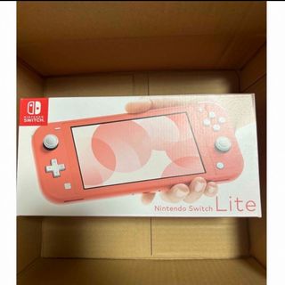 ニンテンドースイッチ(Nintendo Switch)のNintendo Switch lite コーラル　任天堂スイッチライト 本体(携帯用ゲーム機本体)