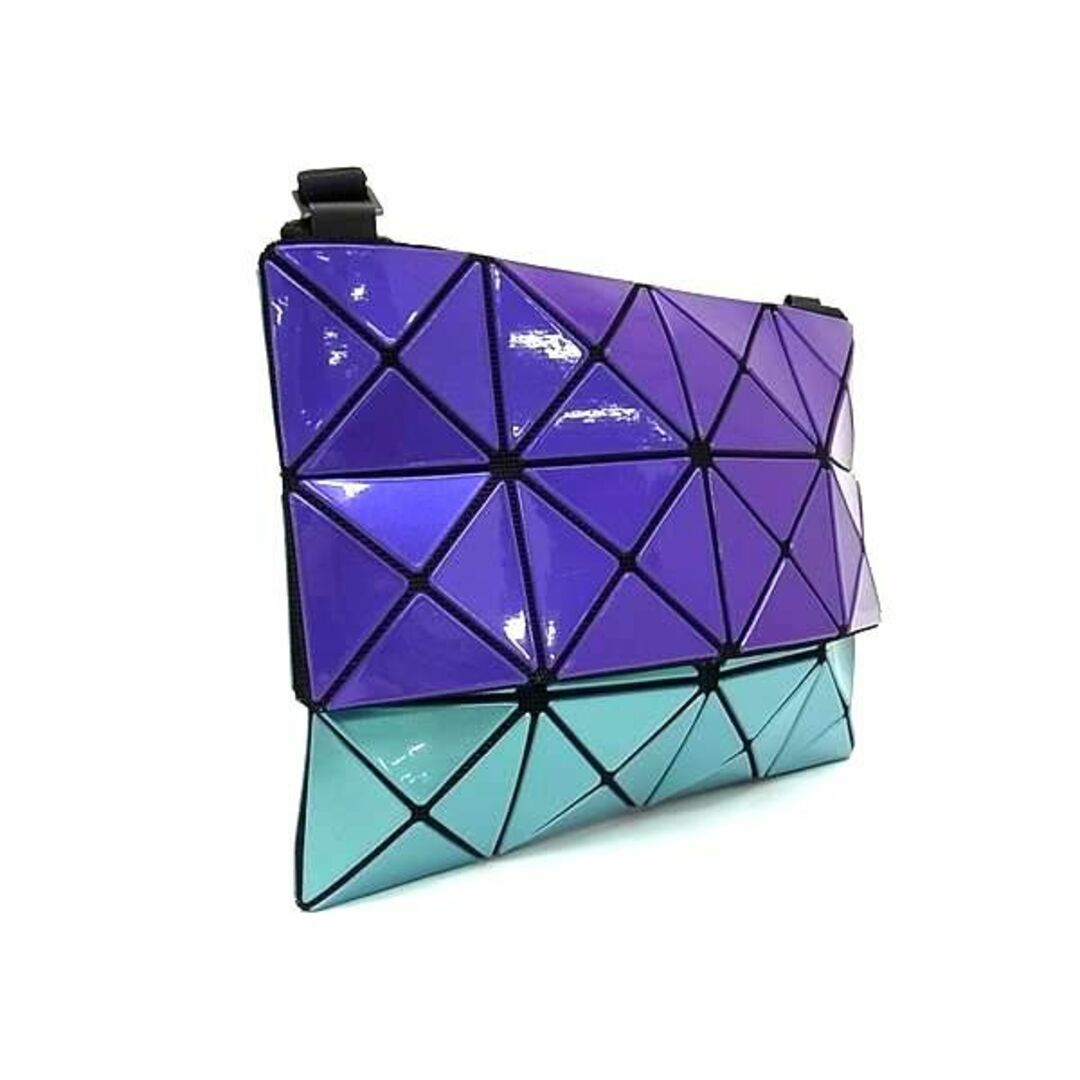 ISSEY MIYAKE(イッセイミヤケ)の■新品同様■ BAO BAO ISSEY MIYAKE バオバオイッセイミヤケ PVC クロスボディ ショルダーバッグ パープル系×ライトブルー系 AX3662  レディースのアクセサリー(その他)の商品写真