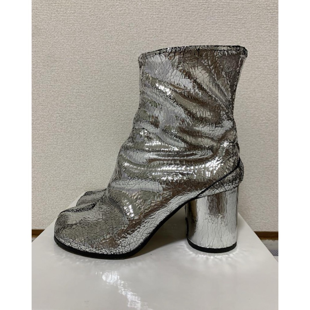 Maison Martin Margiela(マルタンマルジェラ)のMaisonMargiela タビ　ミラーブーツ レディースの靴/シューズ(ブーツ)の商品写真