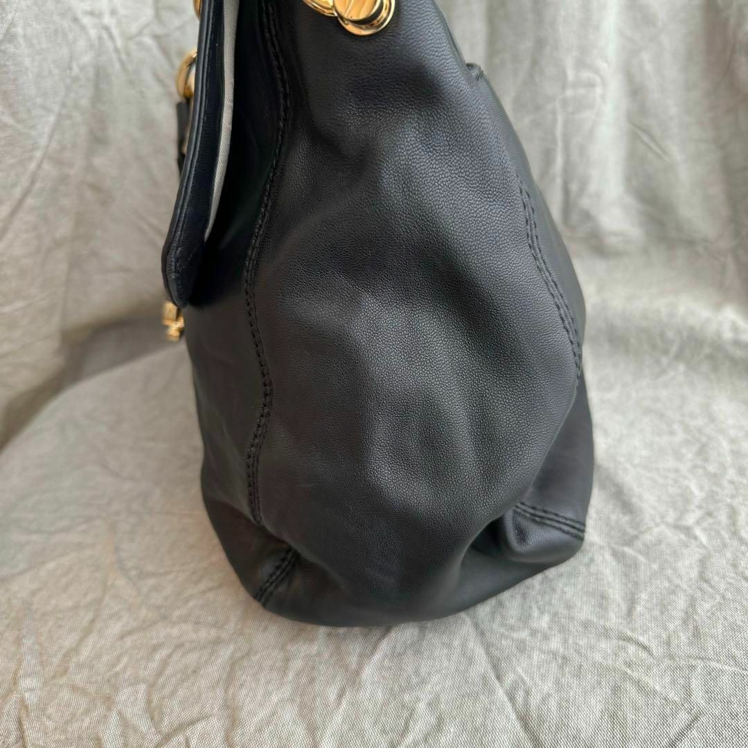 美品 トリーバーチ ショルダーバッグ ハーフムーン 03-24033004 - バッグ 美品 トリーバーチ ショルダーバッグ ハーフムーン 03-24033004 - バッグ