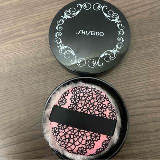 シセイドウ(SHISEIDO (資生堂))のSHISEIDO パフ ケース付き(パフ・スポンジ)