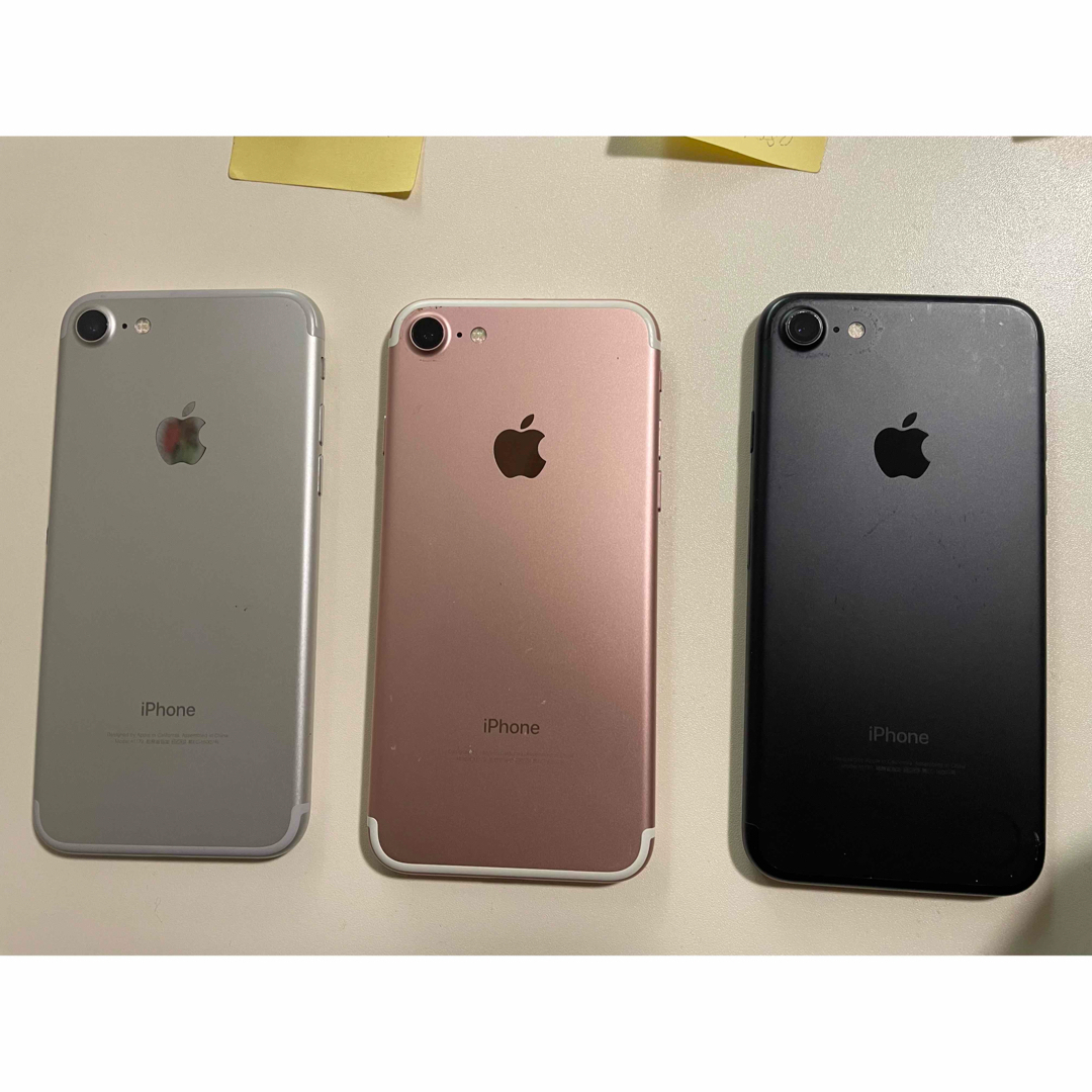 Apple(アップル)の専用　iPhone7 128G SIMフリー　3台セット　難あり スマホ/家電/カメラのスマートフォン/携帯電話(スマートフォン本体)の商品写真