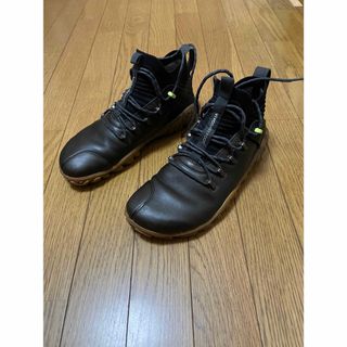 VIVOBAREFOOT Magna Forest ESC EU41 (スニーカー)