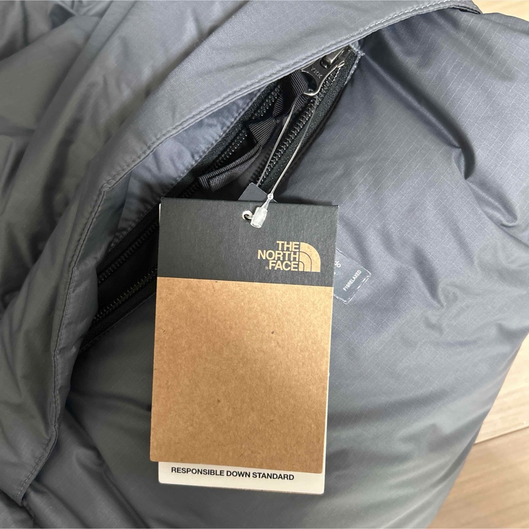 THE NORTH FACE(ザノースフェイス)のタグ付き新品未使用THE NORTH FACEダウン メンズのジャケット/アウター(ダウンジャケット)の商品写真