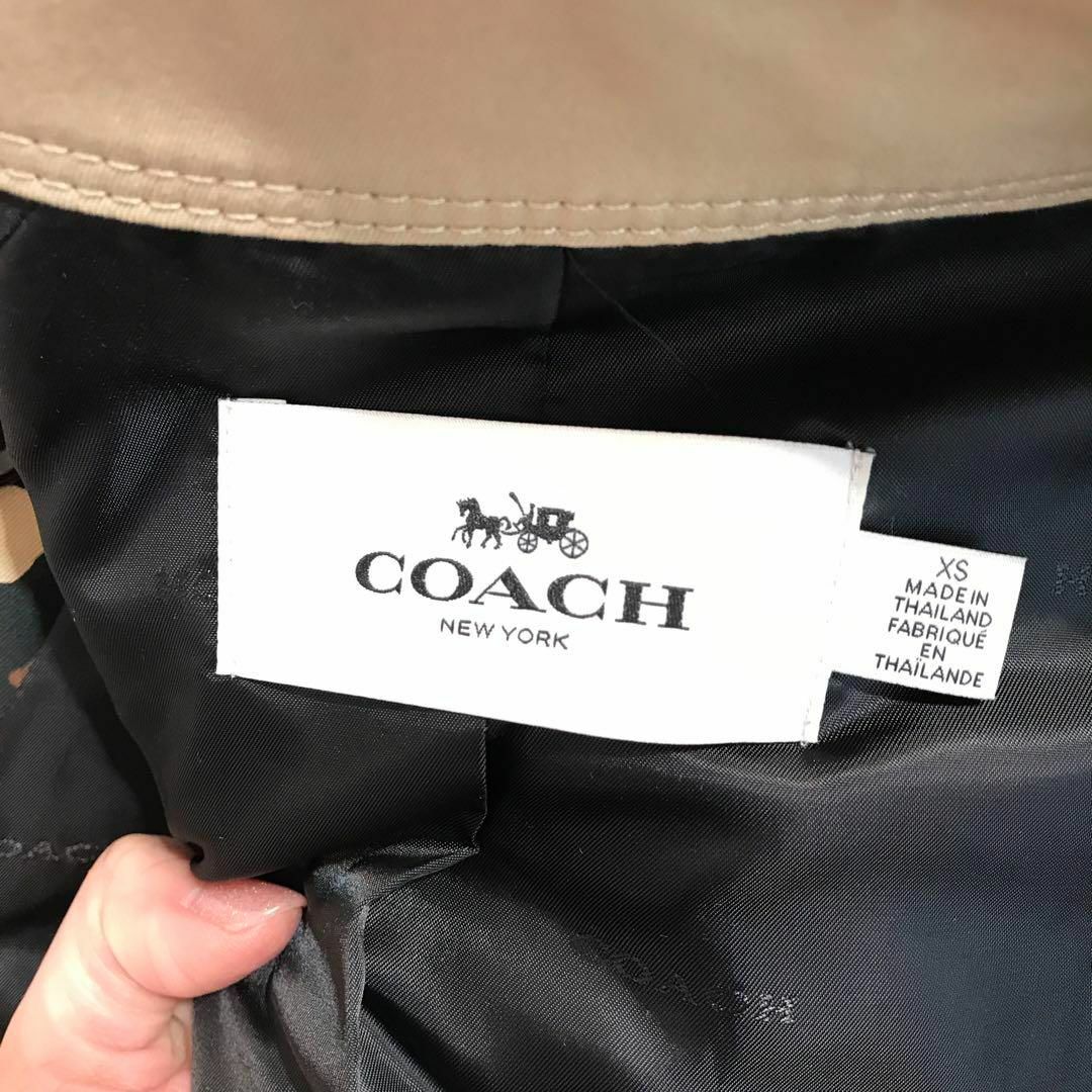 COACH(コーチ)の☆美品☆COACH　トレンチコート　ショート　ベージュ　レオパード　アウター レディースのジャケット/アウター(トレンチコート)の商品写真