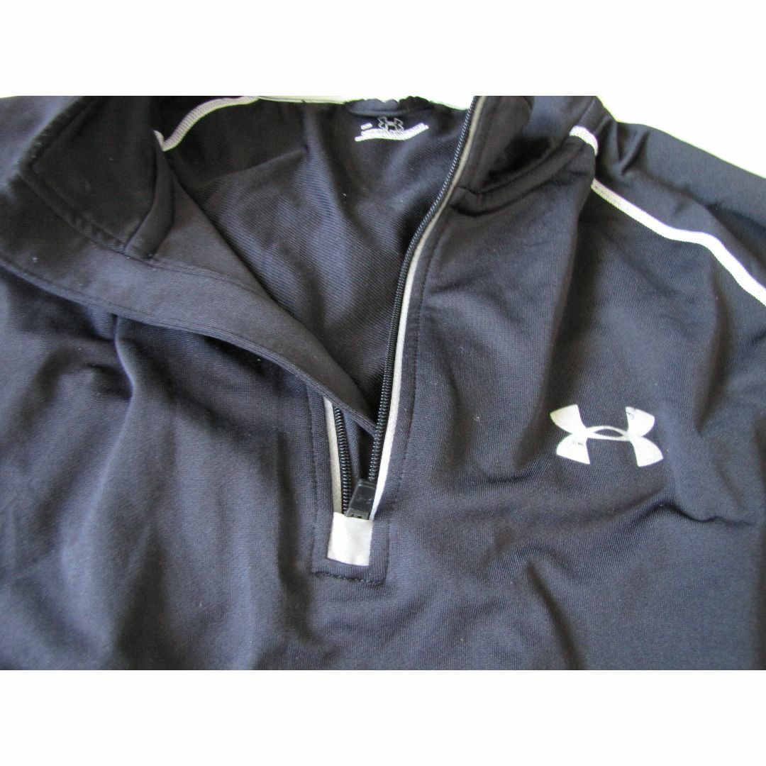 UNDER ARMOUR(アンダーアーマー)のUNDER ARMOUR　アンダーアーマー　1/2ジップアップシャツ　MD　長袖 スポーツ/アウトドアのトレーニング/エクササイズ(その他)の商品写真