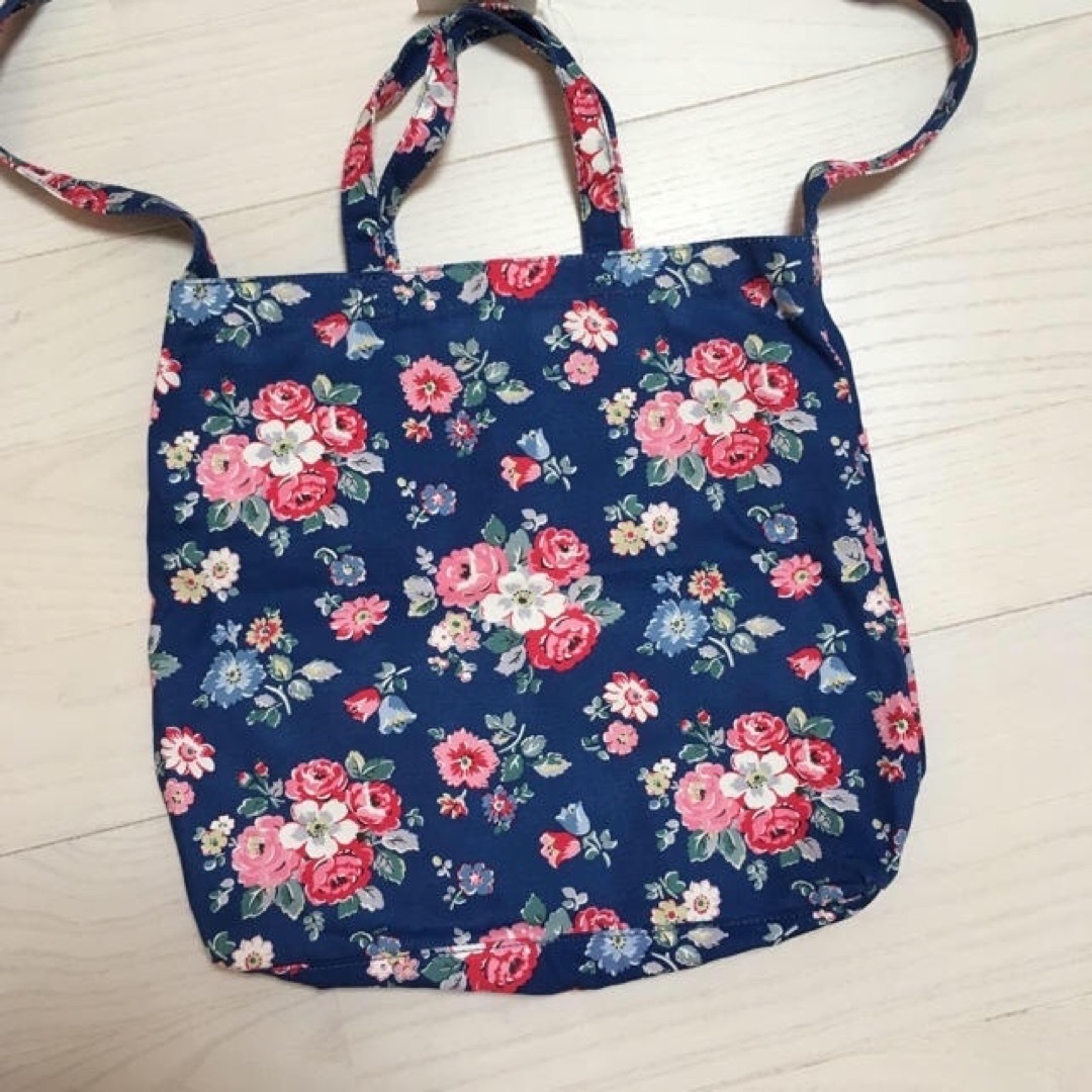 Cath Kidston(キャスキッドソン)のキャスキッドソン コットン ショルダー トート エコバッグ 花柄 バラ ローズ レディースのバッグ(トートバッグ)の商品写真