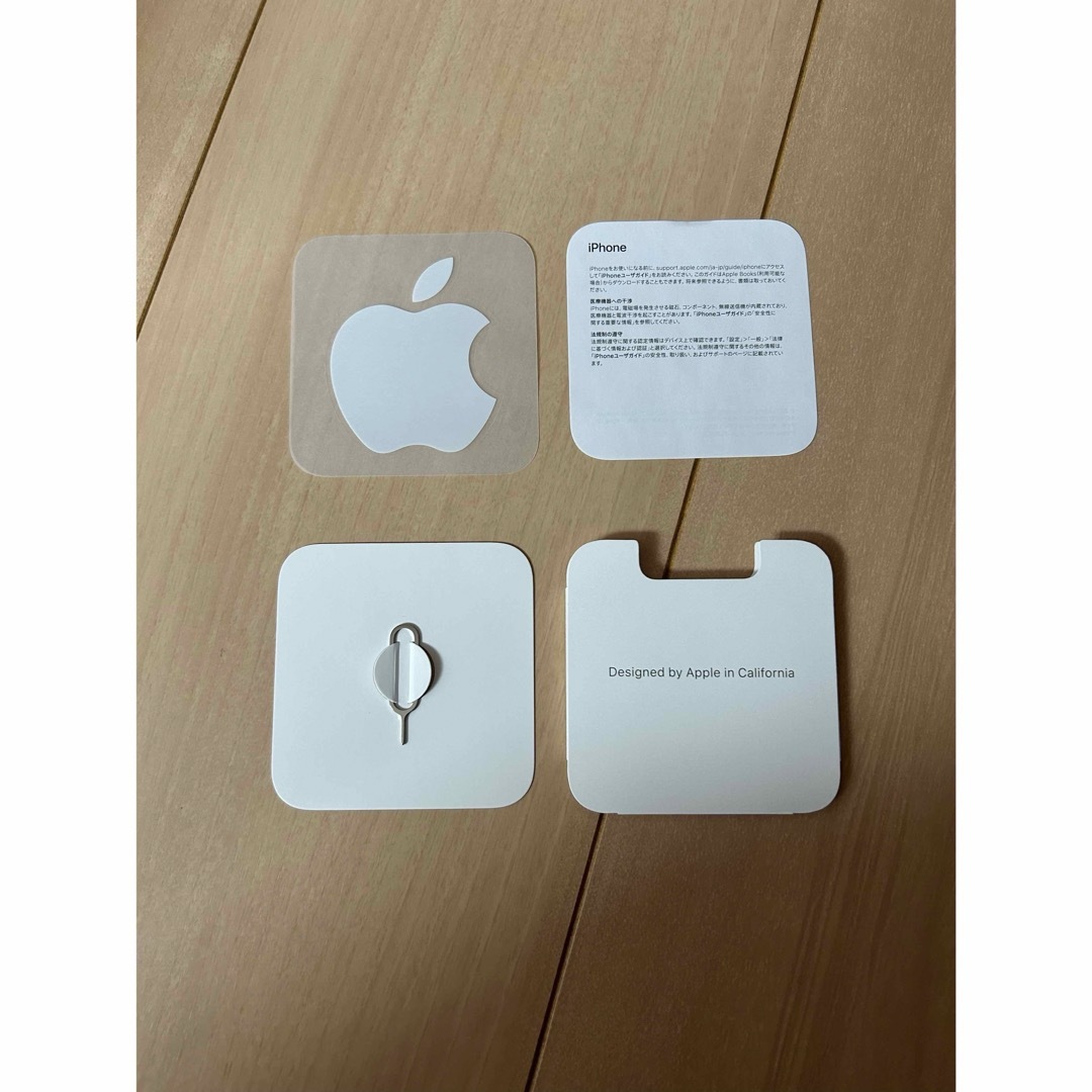 Apple(アップル)のApple 純正　SIMピン　ステッカー　シムピン スマホ/家電/カメラのスマホアクセサリー(その他)の商品写真