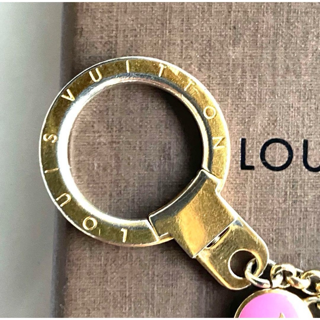 LOUIS VUITTON(ルイヴィトン)のOUIS VUITTON ルイヴィトン　キーホルダー　ポルトクレパスティーユ レディースのアクセサリー(チャーム)の商品写真