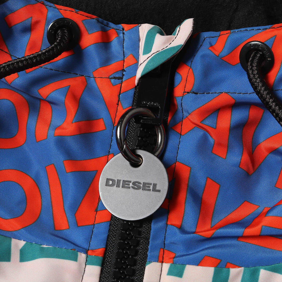 DIESEL(ディーゼル)のDIESEL ディーゼル ジャケット サイズ:L 総柄 ポリエステルタフタ フルジップ フードジャケット マルチカラー アウター ブルゾン 上着【メンズ】【中古】 メンズのジャケット/アウター(その他)の商品写真