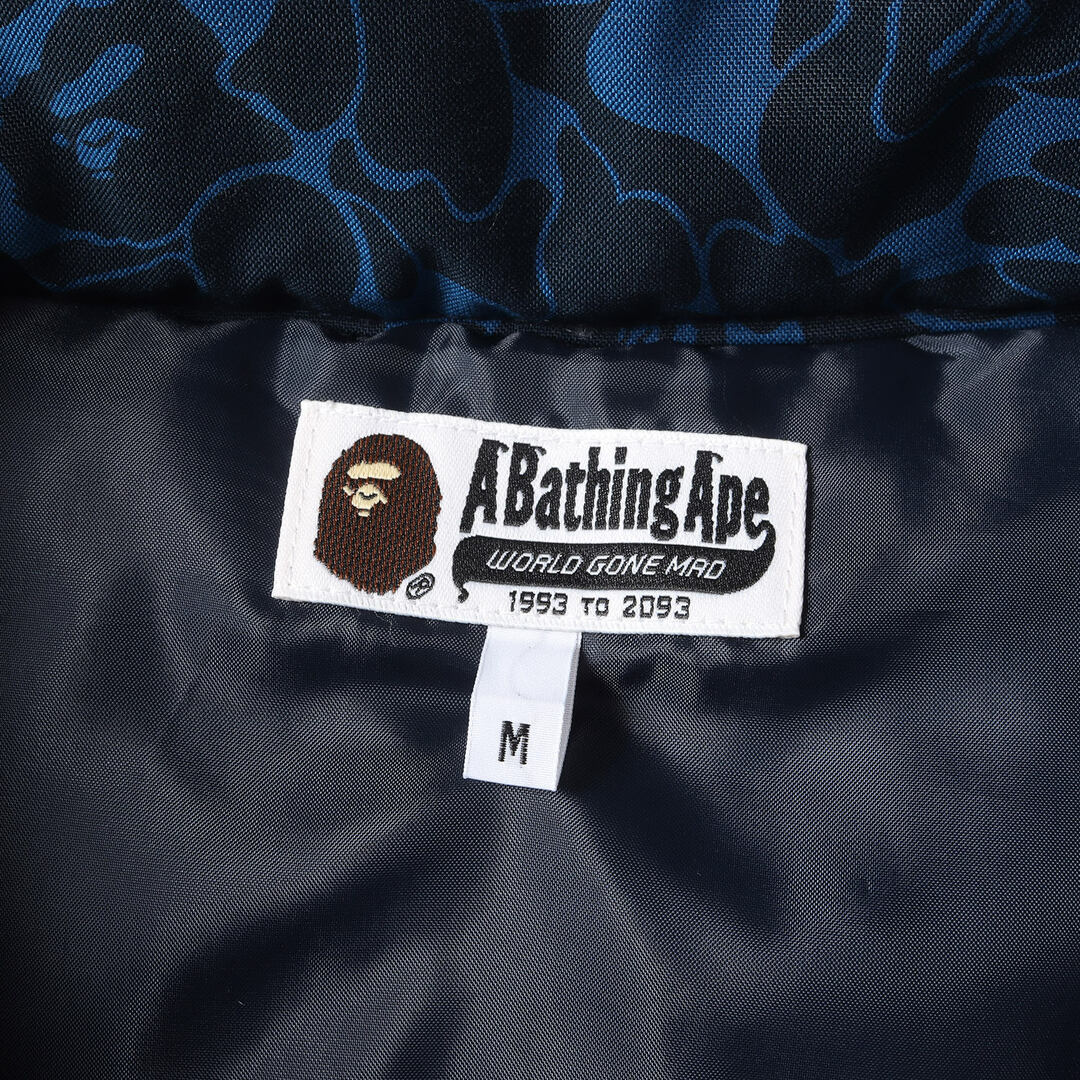 A BATHING APE(アベイシングエイプ)の美品 A BATHING APE ア ベイシング エイプ ベスト サイズ:M 猿迷彩 ナイロンキャンバス 中綿ベスト ブルー カモフラージュ アウター ジャケット ブルゾン 上着【メンズ】【中古】 メンズのジャケット/アウター(ダウンベスト)の商品写真