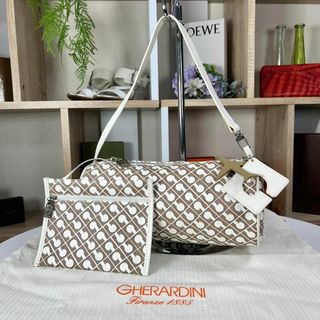 GHERARDINI(ホワイト/白色系)のフリマアイテム一覧 GHERARDINI(ホワイト/白色系)のフリマアイテム一覧