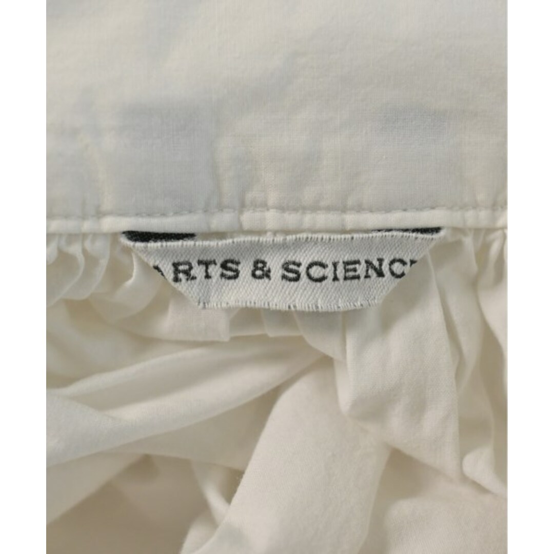 ARTS&SCIENCE(アーツアンドサイエンス)のARTS&SCIENCE アーツアンドサイエンス ワンピース 1(S位) 白 【古着】【中古】 レディースのワンピース(ひざ丈ワンピース)の商品写真