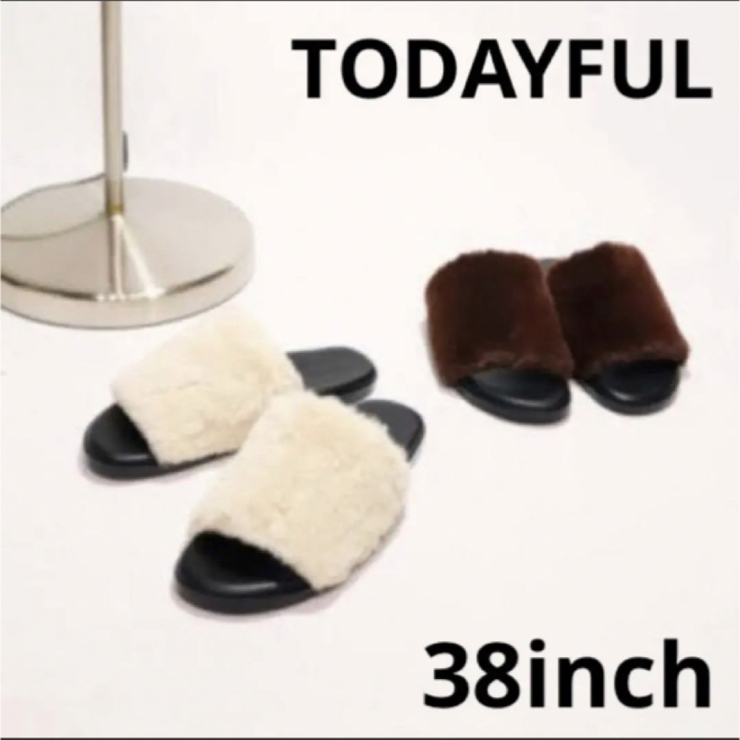 TODAYFUL(トゥデイフル)のTODAYFUL ファーフラットシューズ フェイクファー サンダル　24.0㎝ レディースの靴/シューズ(スリッポン/モカシン)の商品写真