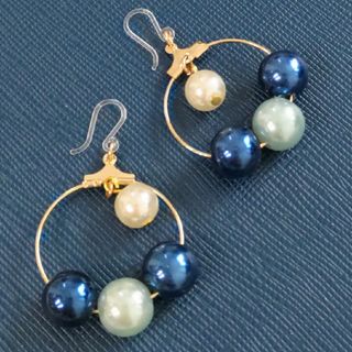 樹脂ピアス　フープ　パール　ハンドメイド　色変更可(ピアス)