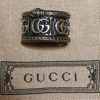 グッチ(Gucci)の美品・袋付属！　グッチ　シルバー925製ダブルGGマーモントスネークリング　16(リング(指輪))