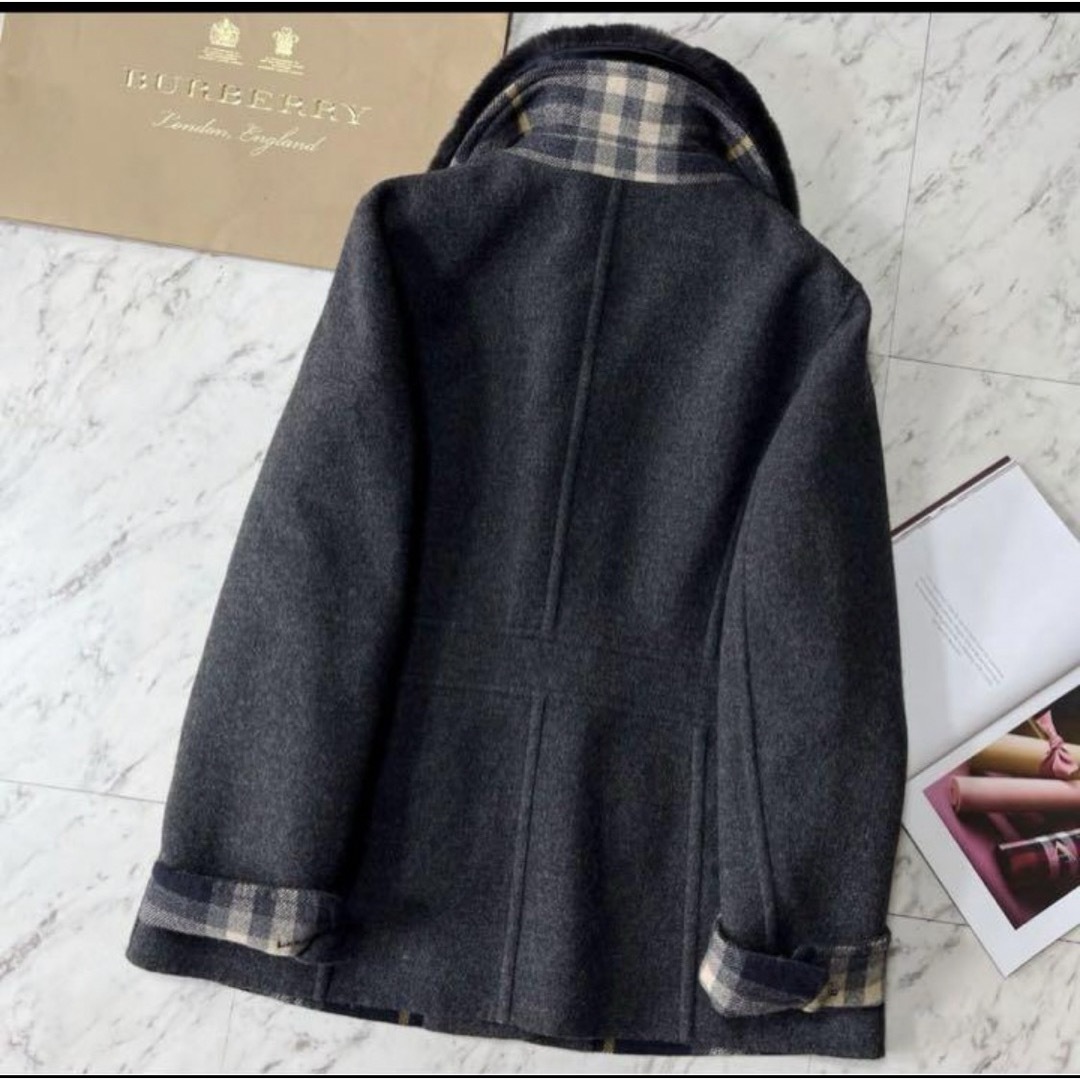 BURBERRY(バーバリー)のBURBERRY LONDON ラビットファー カシミヤ レディースのジャケット/アウター(毛皮/ファーコート)の商品写真