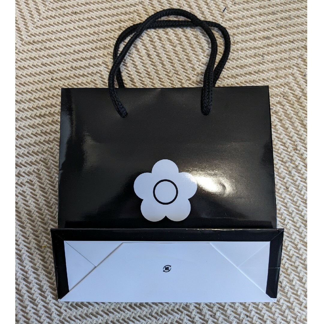 MARY QUANT(マリークワント)のマリクワ　紙袋　ショッパー　ショップ袋 レディースのバッグ(ショップ袋)の商品写真