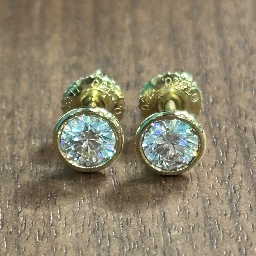 Tiffany & Co.(ティファニー)のティファニー 750バイザヤード 約6.1㎜ ダイヤ約0.4ct×2ピアス  レディースのアクセサリー(ピアス)の商品写真