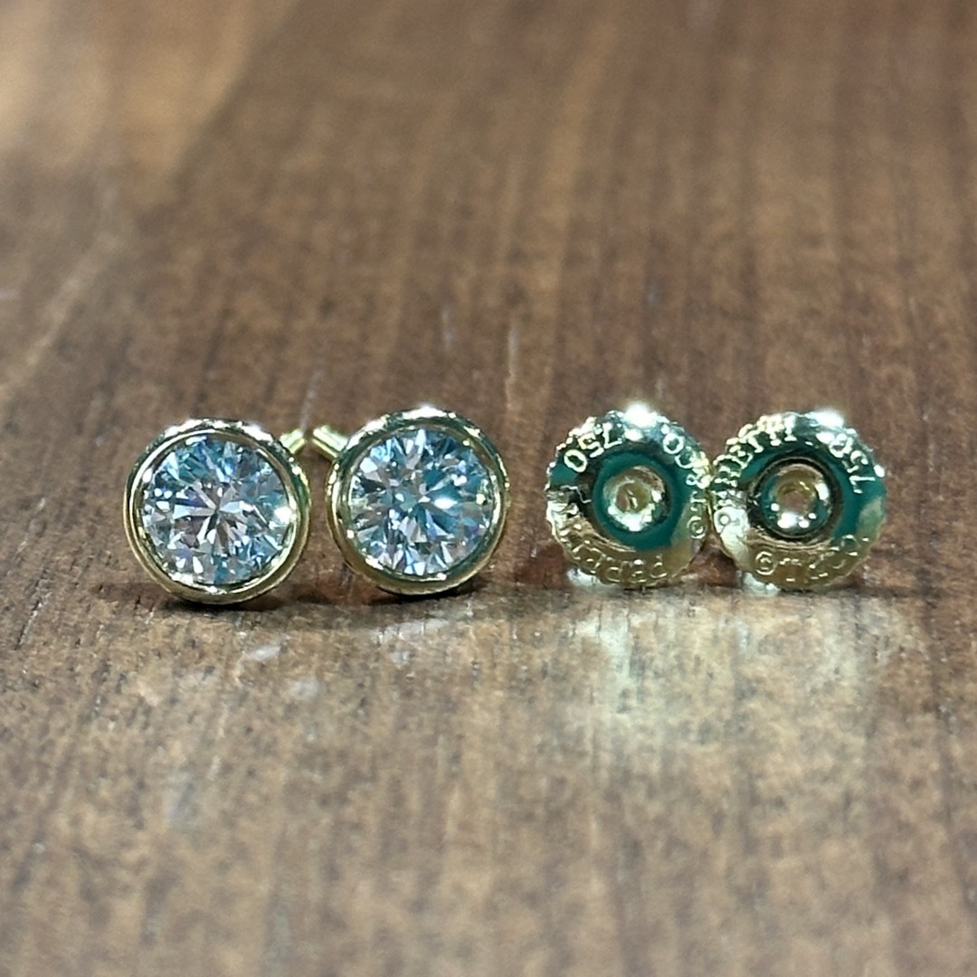 Tiffany & Co.(ティファニー)のティファニー 750バイザヤード 約6.1㎜ ダイヤ約0.4ct×2ピアス  レディースのアクセサリー(ピアス)の商品写真