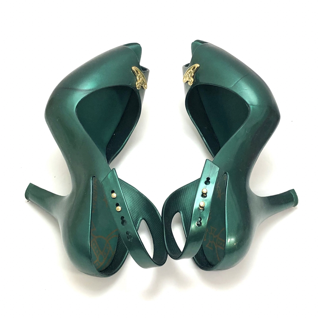 Vivienne Westwood(ヴィヴィアンウエストウッド)のヴィヴィアン　ラバー　パンプス　緑色系　サイズ37 18679821 レディースの靴/シューズ(ハイヒール/パンプス)の商品写真