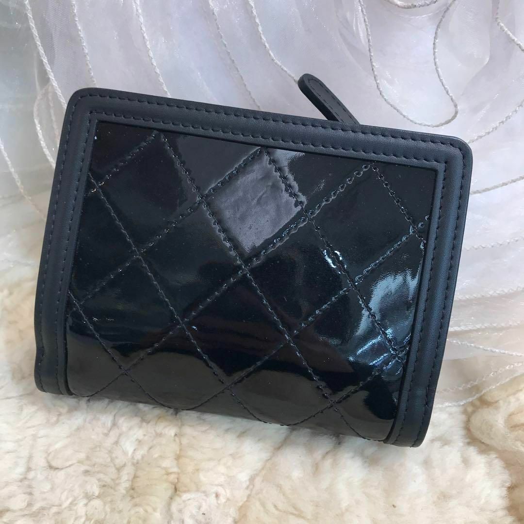 CHANEL(シャネル)の☆美品☆CHANEL　シャネル　マトラッセ　二つ折り　コンパクト財布　ココマーク レディースのファッション小物(財布)の商品写真