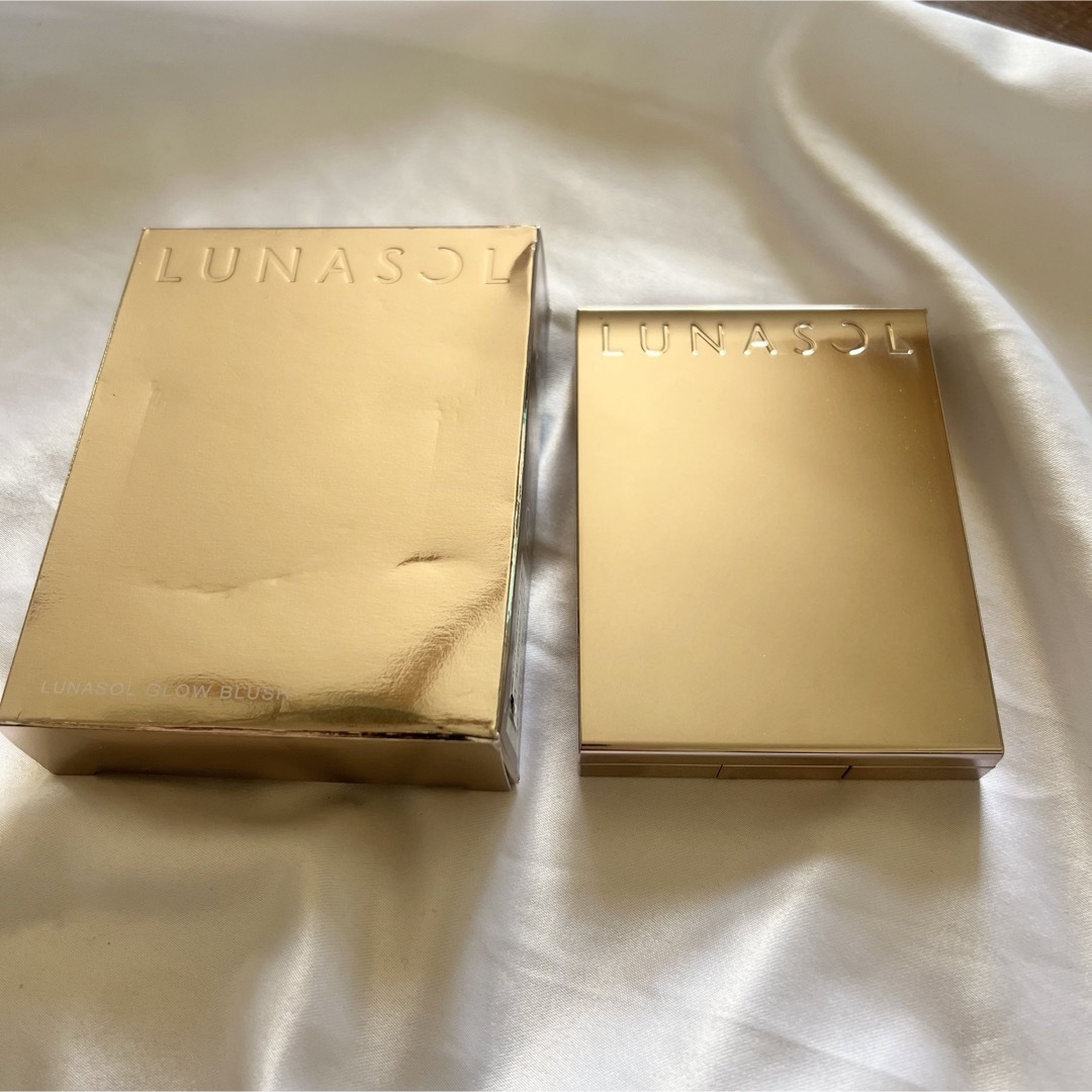 LUNASOL(ルナソル)のLUNASOL ルナソル グロウブラッシュ  EX02  カシスグレイス コスメ/美容のベースメイク/化粧品(チーク)の商品写真