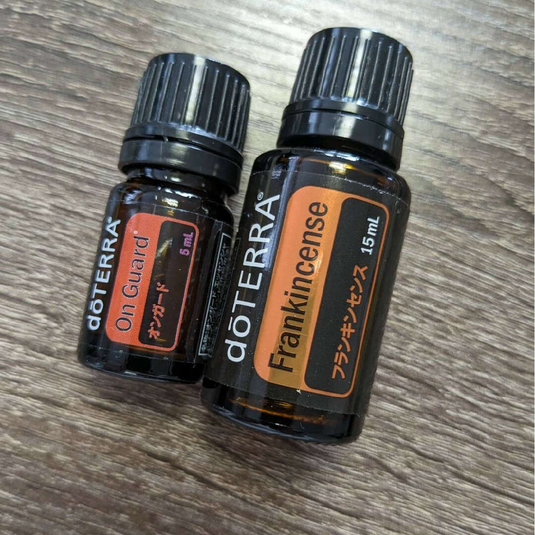 doTERRA(ドテラ)のdoTERRA　フランキンセンス＆オンガード コスメ/美容のリラクゼーション(エッセンシャルオイル（精油）)の商品写真