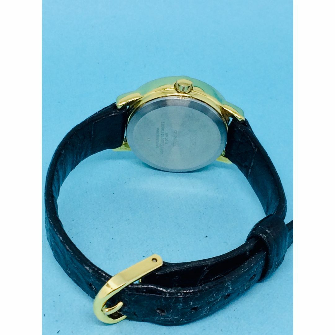 TIMEX(タイメックス)のE04）USA(*'▽')TAIMEXディト電池交換バックライトゴールドレディス レディースのファッション小物(腕時計)の商品写真