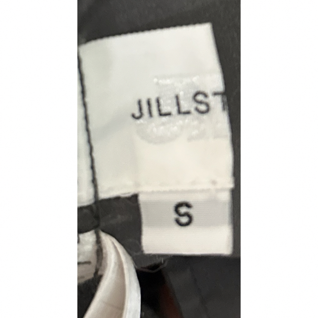 JILL by JILLSTUART(ジルバイジルスチュアート)のJILL STUART ストライプ パンツ　スラックス　通勤　グレー系　上品 レディースのパンツ(カジュアルパンツ)の商品写真