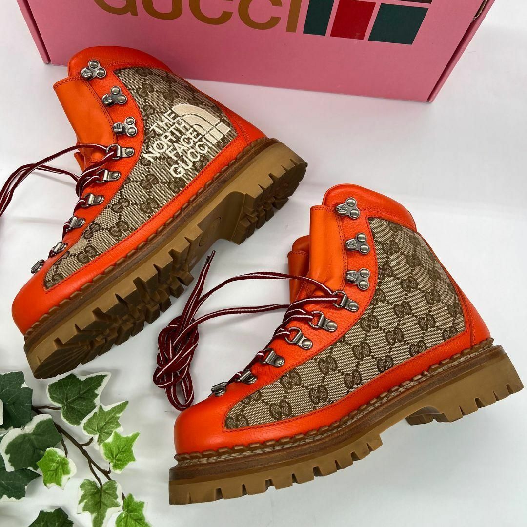 Gucci(グッチ)のグッチ ノースフェイス　679914 ブーツ オレンジ　ベージュ GGキャンバス メンズの靴/シューズ(ブーツ)の商品写真