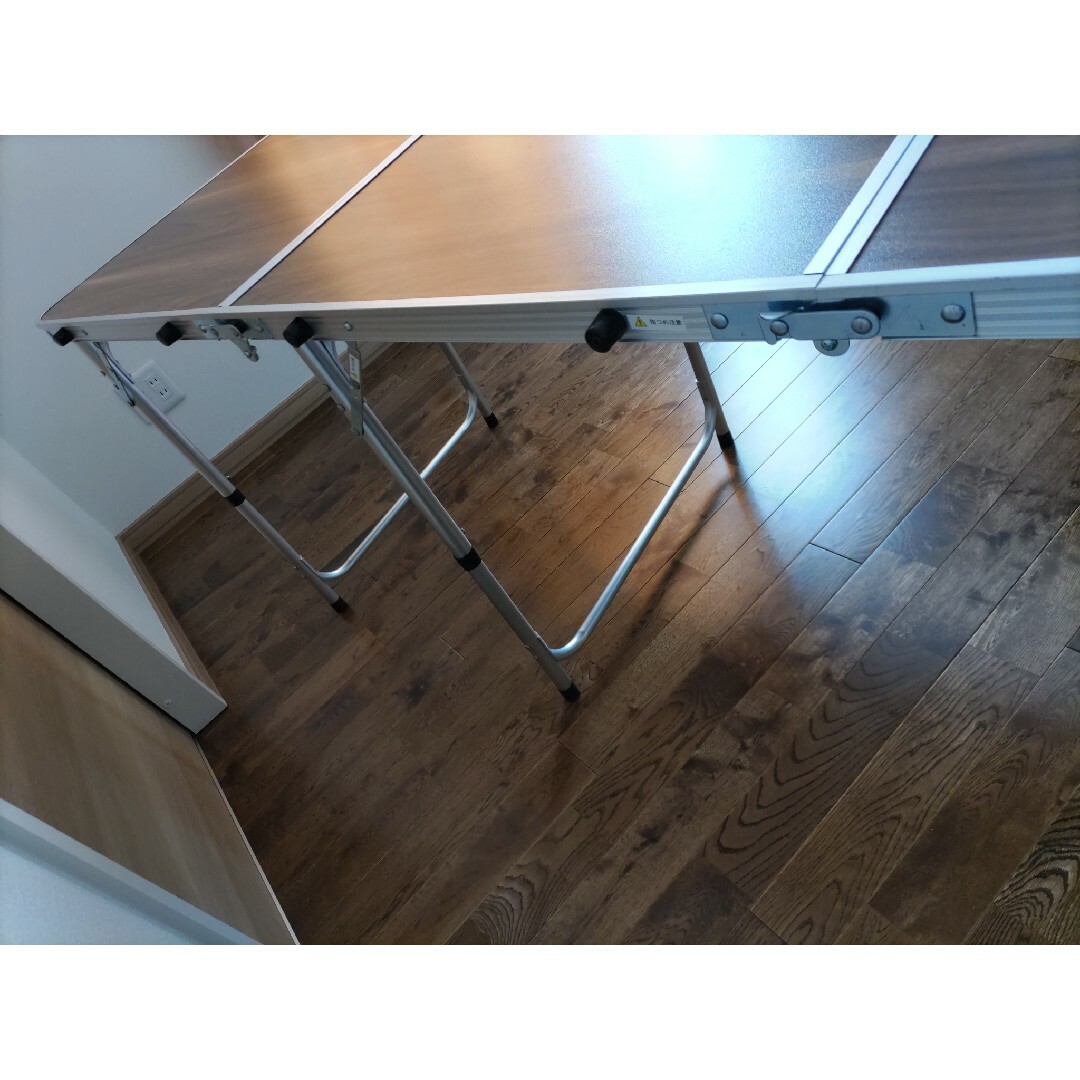 アウトドア テーブル 60✕180cm 3段階 高さ調節可 スポーツ/アウトドアのアウトドア(テーブル/チェア)の商品写真