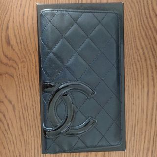 シャネル(CHANEL)のCHANEL☆二つ折り長財布♪(財布)