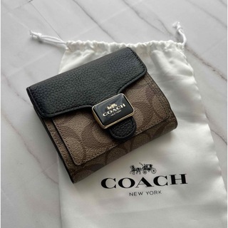 COACH - 107 美品 COACH コーチ 2つ折り財布の通販｜ラクマ