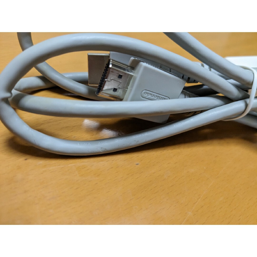 Wii(ウィー)のWii　HDMI アダプター　ケーブル エンタメ/ホビーのゲームソフト/ゲーム機本体(その他)の商品写真