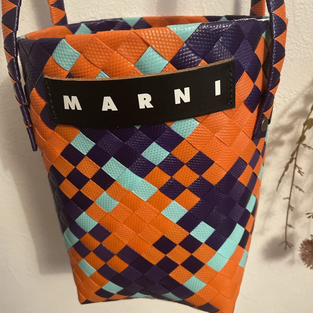 Marni(マルニ)のマルニカゴバッグ ダブルハンドルバッグ　バスケット型 レディースのバッグ(かごバッグ/ストローバッグ)の商品写真