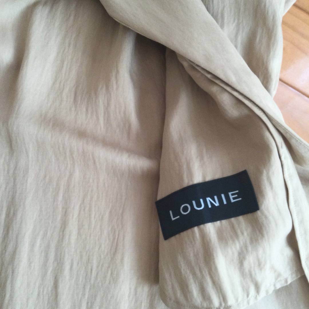 LOUNIE(ルーニィ)のルーニィ　テロンチ　スプリングコート　ロングコート　ベージュブラウン　トレンチ レディースのジャケット/アウター(スプリングコート)の商品写真