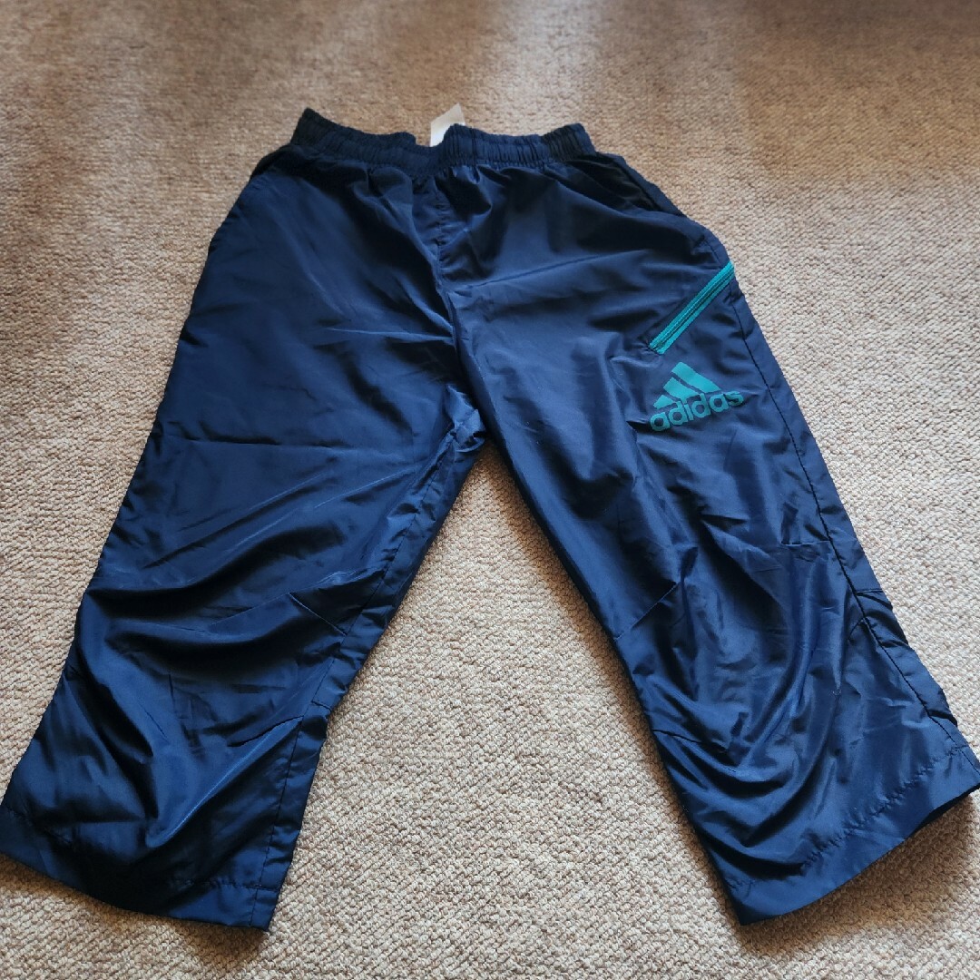 adidas(アディダス)のadidas　ナイロンパンツ140 キッズ/ベビー/マタニティのキッズ服男の子用(90cm~)(パンツ/スパッツ)の商品写真