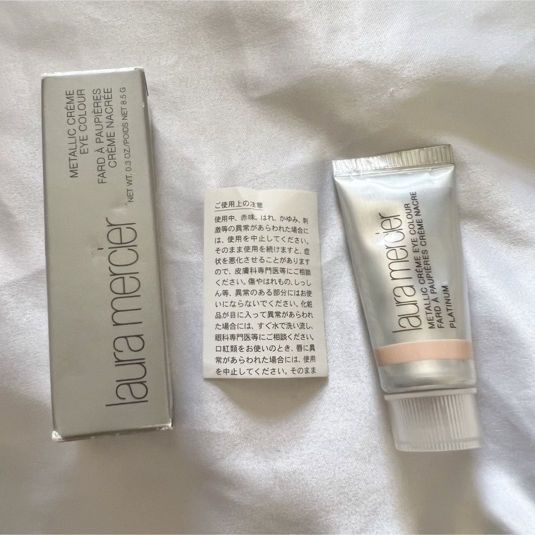 laura mercier(ローラメルシエ)の【未使用】ローラメルシエ メタリッククリームアイカラー プラチナ コスメ/美容のベースメイク/化粧品(アイシャドウ)の商品写真