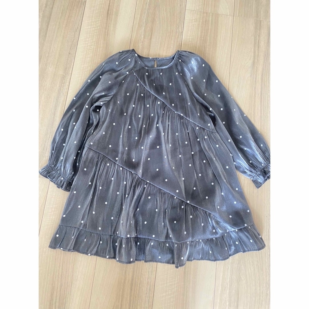 ZARA(ザラ)のZARAワンピース　110 キッズ/ベビー/マタニティのキッズ服女の子用(90cm~)(ワンピース)の商品写真