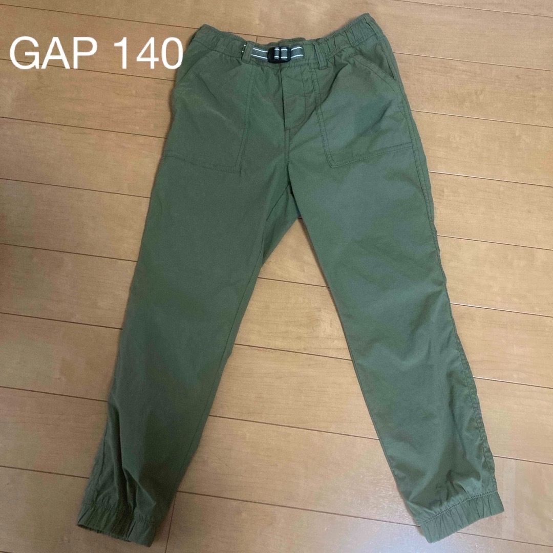 GAP Kids(ギャップキッズ)のGAP 140サイズ キッズ/ベビー/マタニティのキッズ服男の子用(90cm~)(パンツ/スパッツ)の商品写真