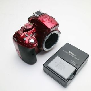 ニコン(Nikon)の超美品 D5300 レッド  M111(デジタル一眼)