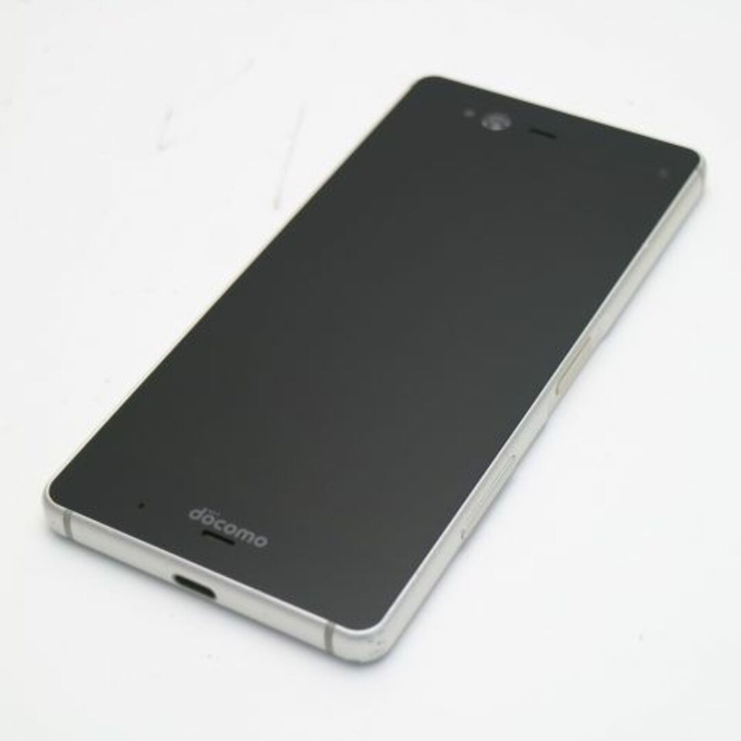 arrows(アローズ)のF-01K ホワイト 本体 白ロム  M555 スマホ/家電/カメラのスマートフォン/携帯電話(スマートフォン本体)の商品写真